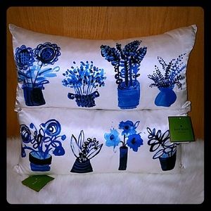 SALE! ⚡️ Kate Spade Accent Pillows 🚭